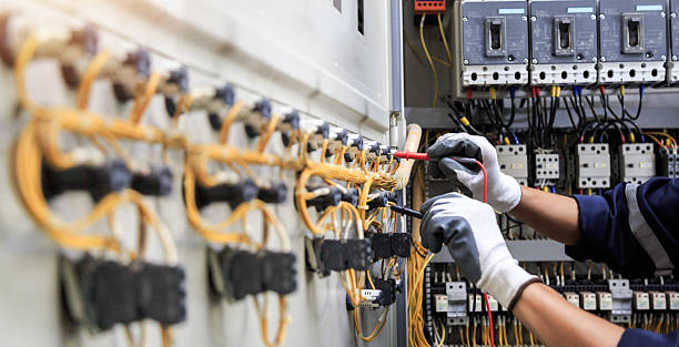 Professional Electrician technician working in Shelby, MT